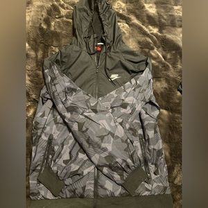 Medium Nike windbreaker